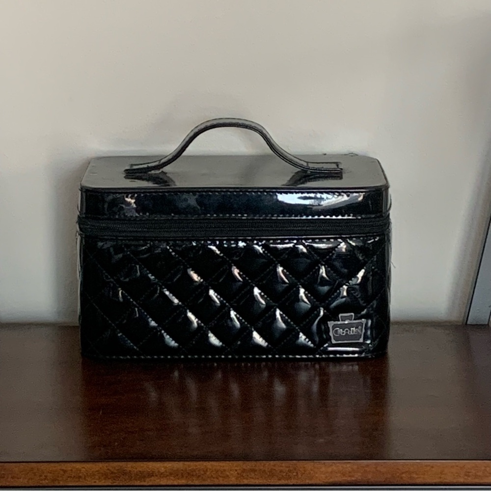 Caboodles black shiny vinyl quilted travel makeup storage case